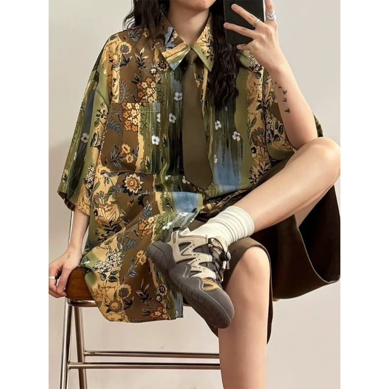Verão novo estilo americano Retro pintura a óleo flor Graffiti impressão completa camisa de manga curta topo das mulhere