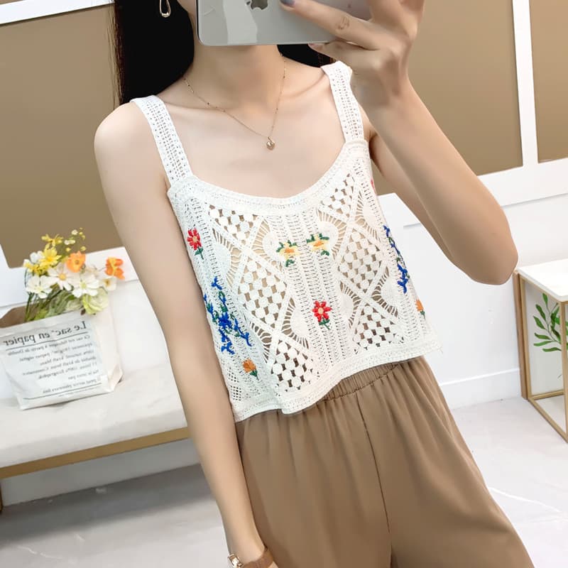 Camisola bordada oca fresca estilo Hong Kong feminina 2026 verão redução de idade roupa externa colete curto branco