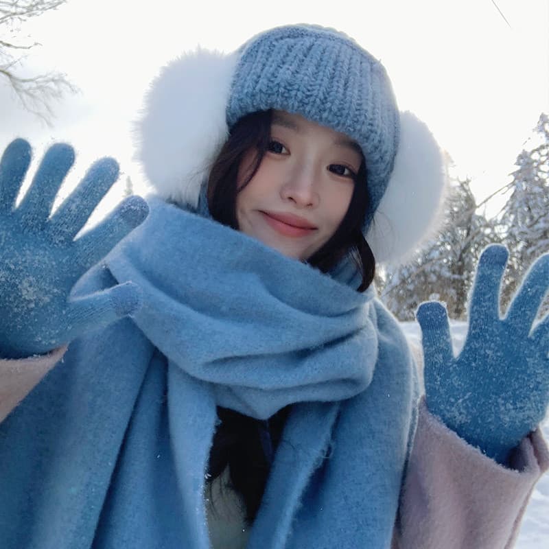 Chapéu de lã com proteção de ouvido azul feminino outono inverno nordeste proteção contra frio cachecol quente Halbin ne