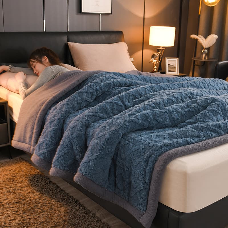 Cobertor grosso de três camadas colcha quente Coral flanela inverno único capa dupla cobertor sofá ar condicionado cama