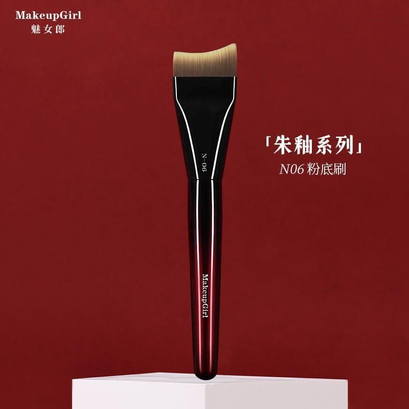 Charm Girl Zhu Glaze N06 Pincel de base Cabeça plana Forma curva Não coma máscara em pó Escova Serviço leve Sem marcas d