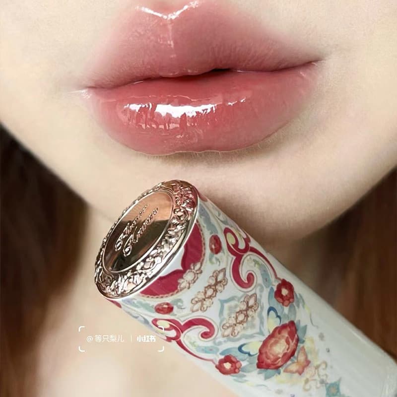 Flor sabe borboleta nuvem ombro filme espelho batom sólido esmalte labial C02 Agarwood C07 feijão vermelho C01 Tangli pr