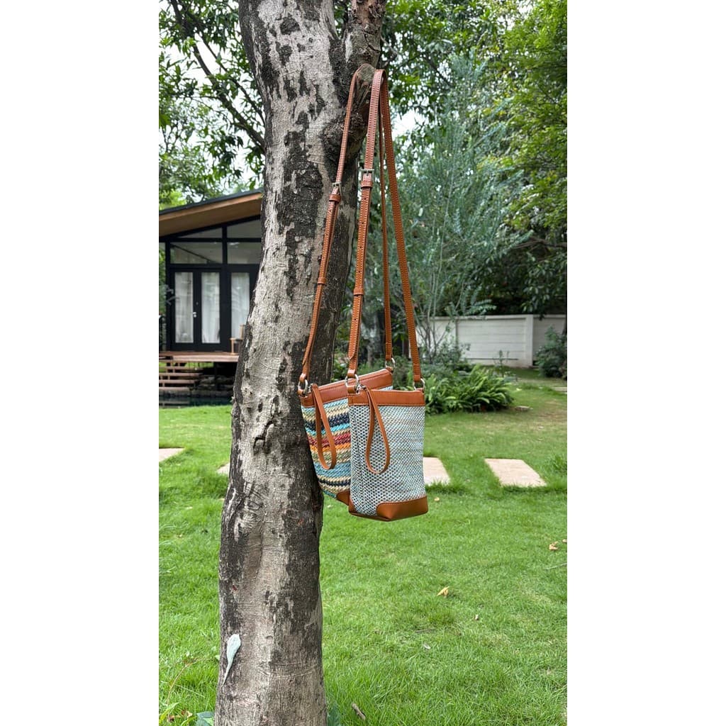 2026 estilo celebridade novo estilo nicho Design High-End sentir tecido elegante All-Match saco de palha saco do telefon
