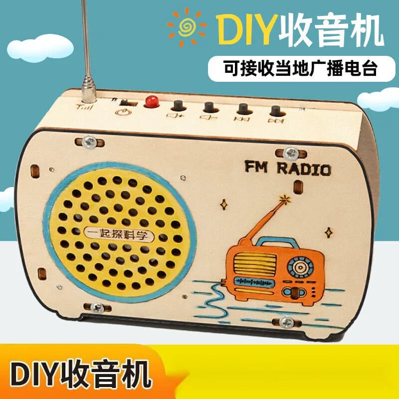 Produção de tecnologia pequena invenção presente das crianças rádio estudante caseiro modelo de brinquedo artesanal mate
