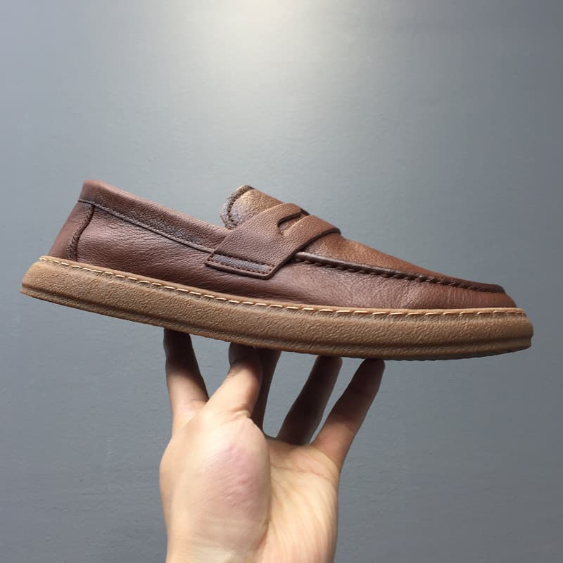 Mocassins masculinos Slip-On nicho Original sapatos casuais de couro sola macia respirável ervilhas sapatos masculinos e