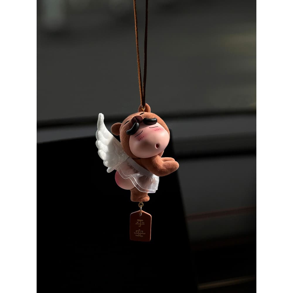Reunindo lápis Shin-Chan pingente de carro bonito bunda urso boneca pingente de carro seguro espelho retrovisor pingente