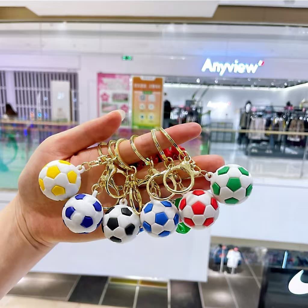 Chaveiro de futebol esportivo da copa do mundo dos desenhos animados saco pingente exclusivo carro chaveiro pequenos ace