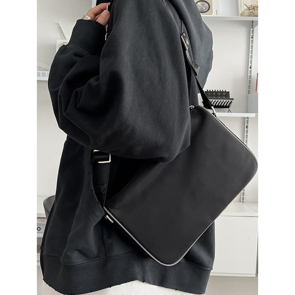 Versão coreana simples bolsa mensageiro masculina All-Match bolsa de ombro Commuter mensageiro saco Casual pano de náilo