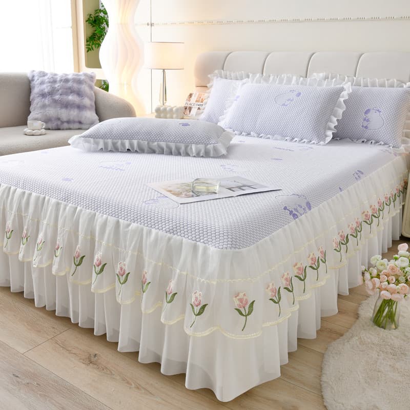 2025 Novo Estilo Princesa Saia de Cama Cool Doudou Cool Mat Conjunto de Três Peças Tapete de Seda Gelo de Verão Colcha L