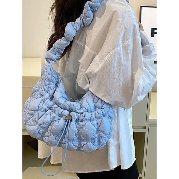 2025 novo estilo bolsa feminina versão coreana nicho All-Match nuvem plissado axilas saco Casual bolinho saco de ombro s