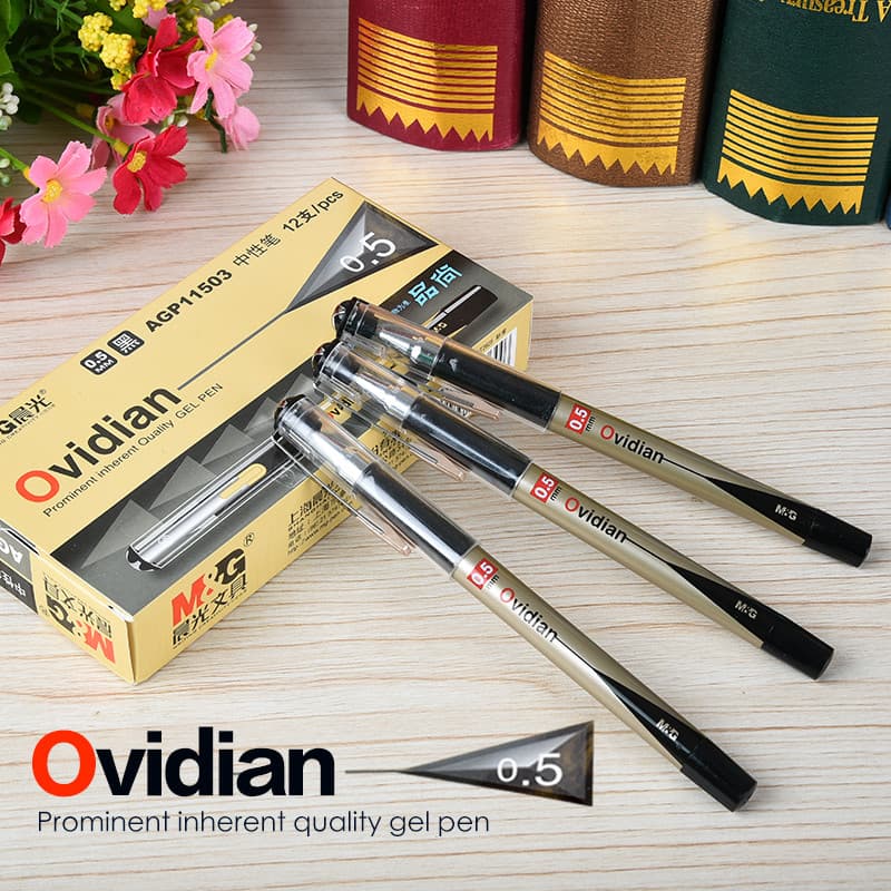 Chenguang moda Gel caneta escritório assinatura caneta bala caneta fonte de carbono estudante caneta preta 0.5MM