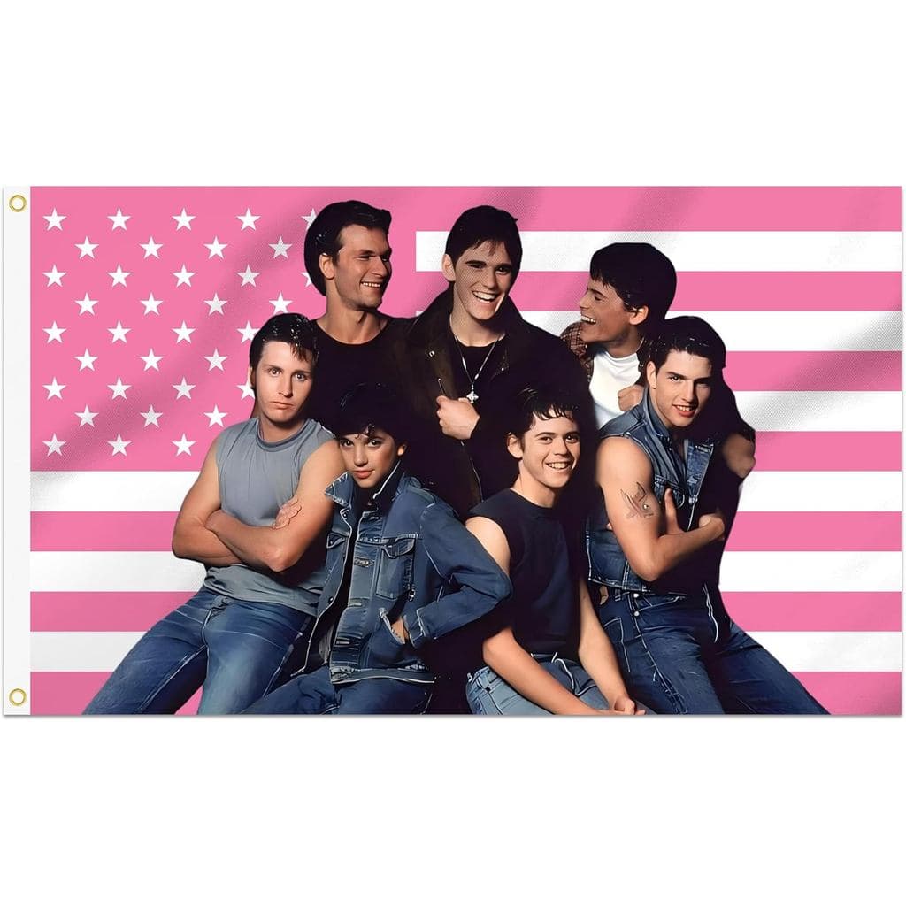 Bandeira Decorativa The Outsiders de 2x3 pés com 2 ilhós de latão para uso interno e externo, costura dupla, tapeçaria p