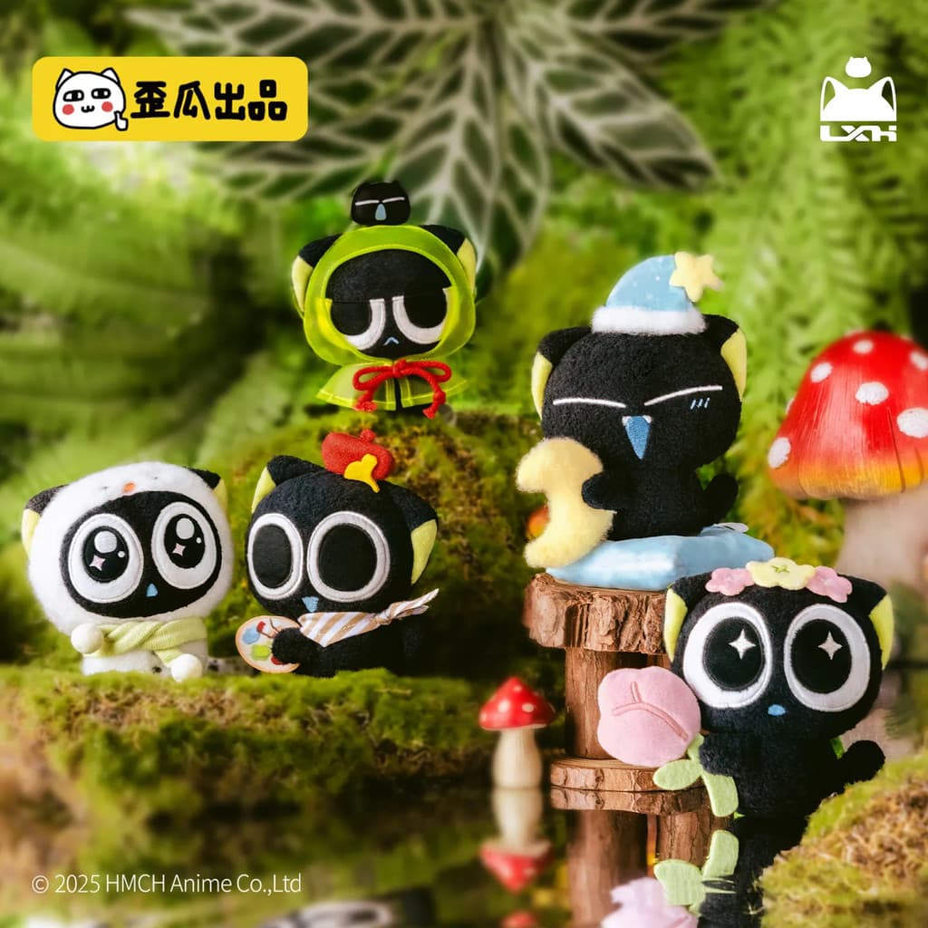 Produzido por torto melão Luo Xiaohei Wars quatro estações viagem caixa misteriosa de pelúcia linda menina boneca Anime