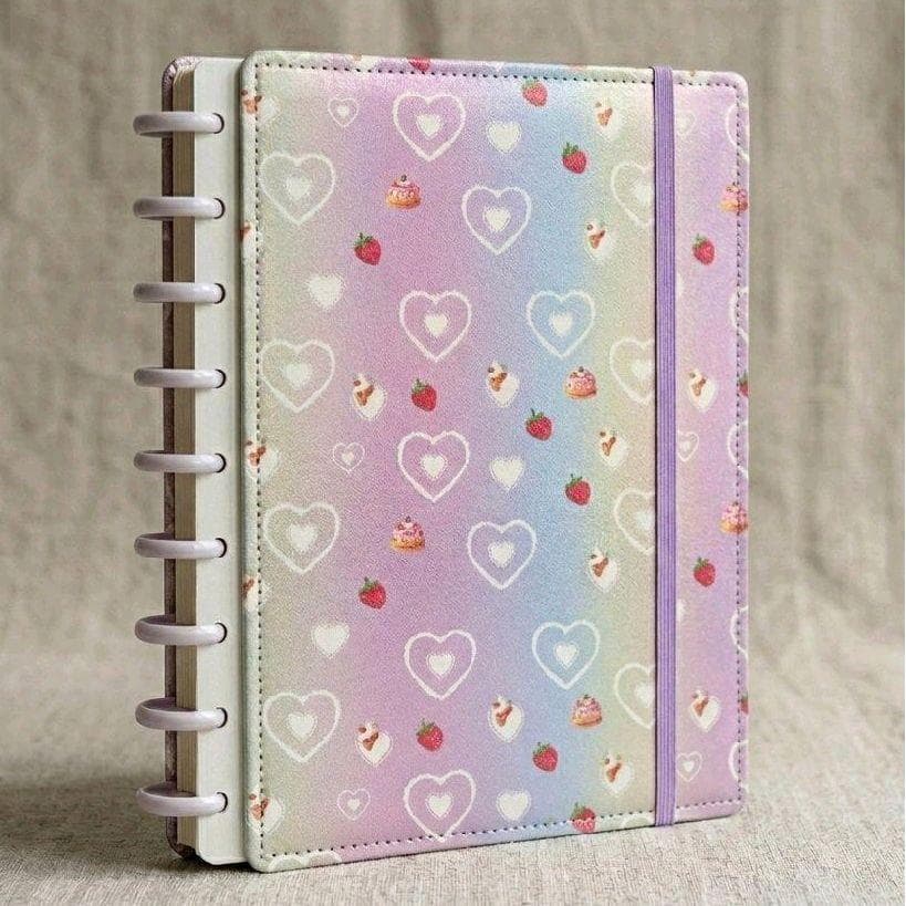 ​Caderno Inteligente Discos A4 Pastel Corações Morangos Elástico Material Escolar Kawaii