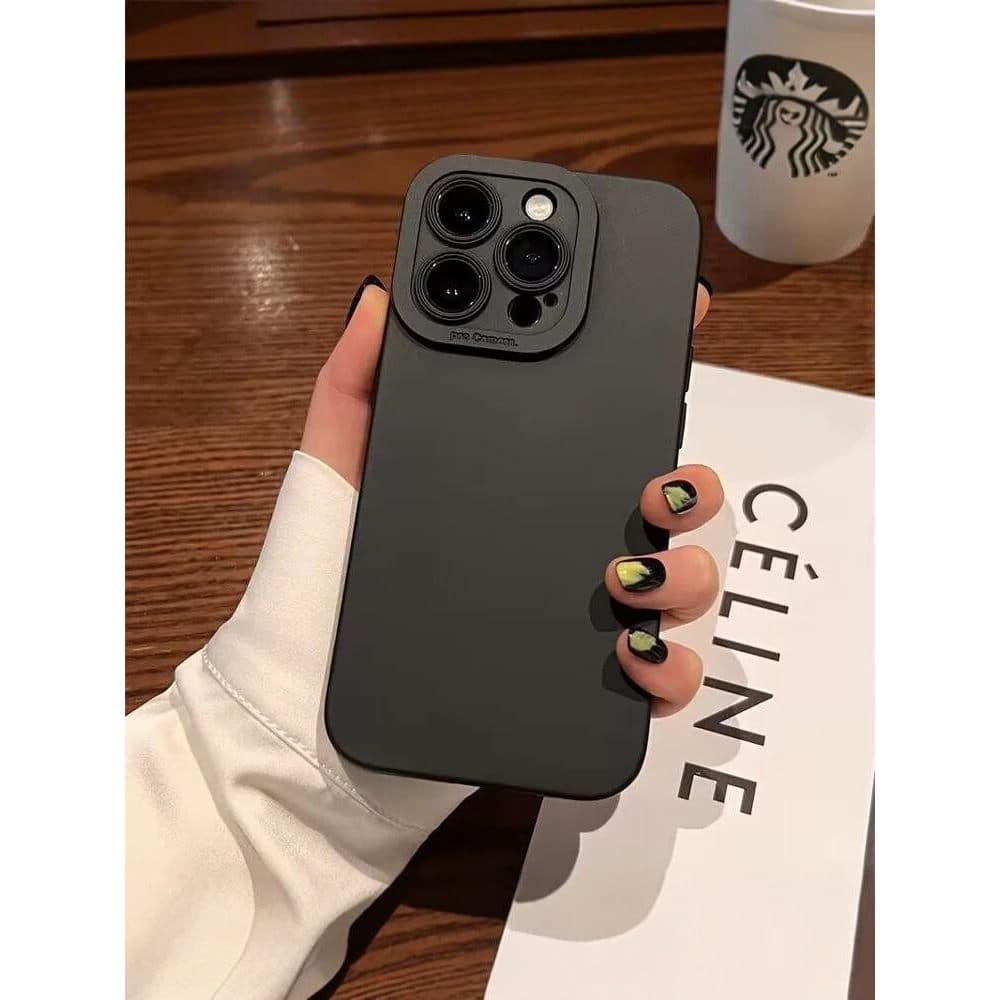 Capinha silicone líquido Capinha importada para iPhone Capinha celular Apple Preto fosco adequado para iPhone17Pro capa