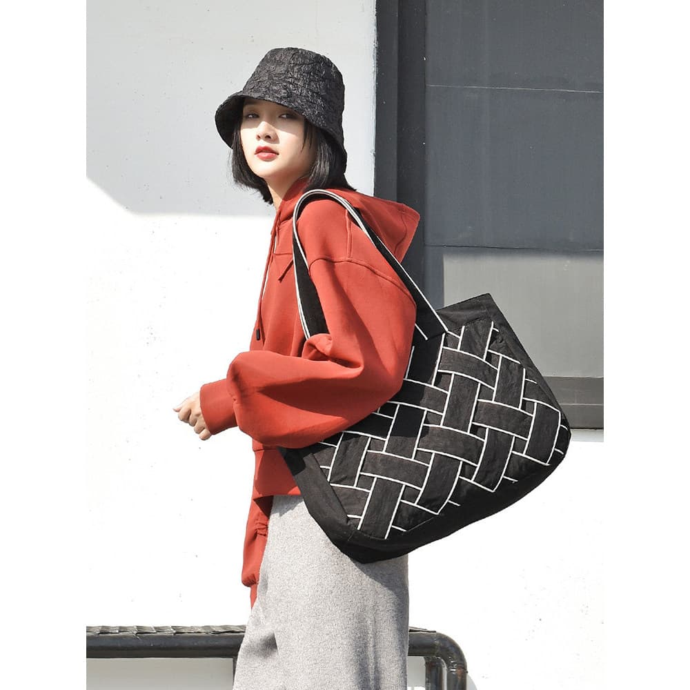 Original tecido moda sacola na moda leve atmosférica bolsa mãe saco All-Match preto de um ombro grande saco