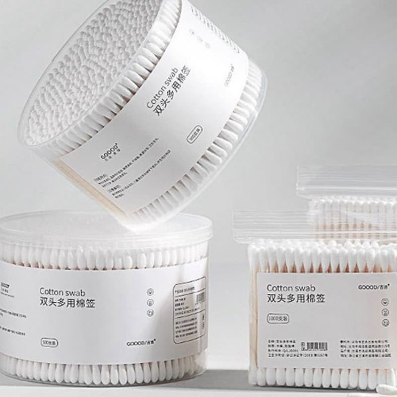 Itens essenciais para o lar e a vida cotidiana, pequenos utensílios domésticos, itens práticos para uso doméstico, peque