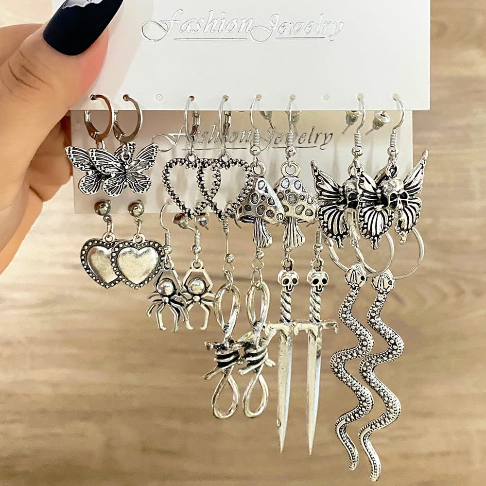 Conjunto de Brincos Vintage Coreanos em Forma de Borboleta, Coração, Cobra e Cogumelo FYNN