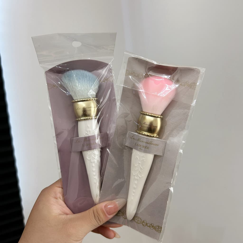 Exportado para o Japão!La Doli Pincel de maquiagem em relevo Pincel de Blush Pincel de maquiagem de cabelo de Animal Pin