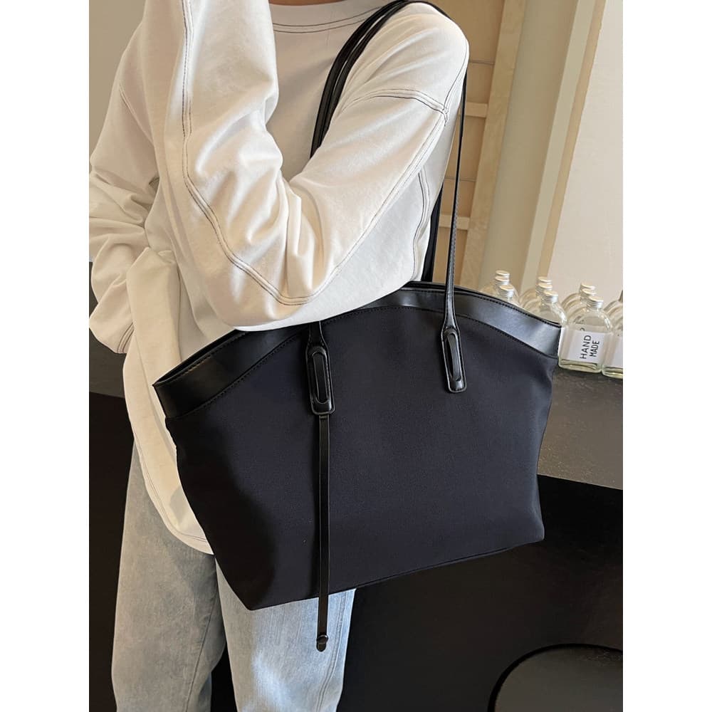 2026 novo estilo All-Match Commuter sacola leve à prova dwaterproof água bolsa Casual moda feminina bolsa de ombro de gr