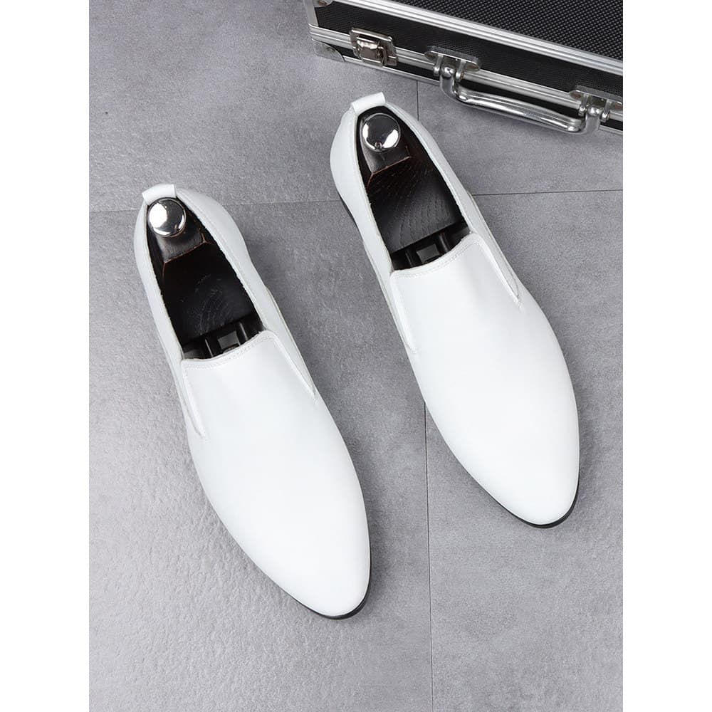 Verão sapatos de couro de camada única masculino deslizamento-On respirável dedo do pé apontado couro genuíno sola macia