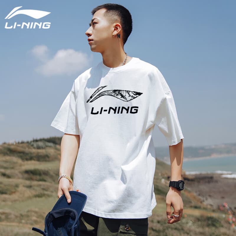 Li Ning manga curta masculina 2025 primavera verão novo estilo em torno do pescoço impresso algodão branco Casual esport