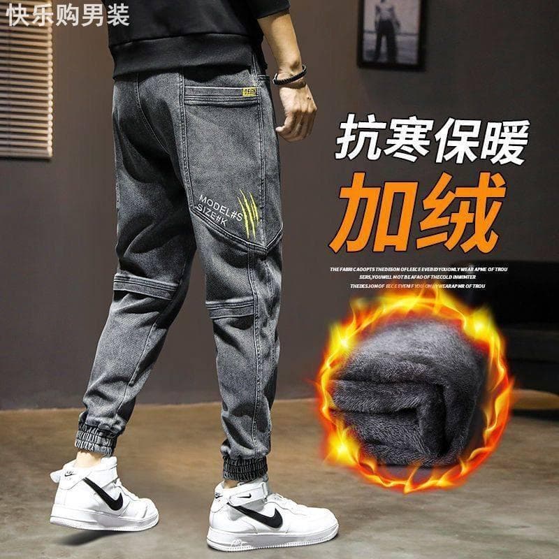Jeans masculinos 2024 novo estilo Casual tamanho grande moda pé-gravata macacão forro de lã engrossado calças compridas