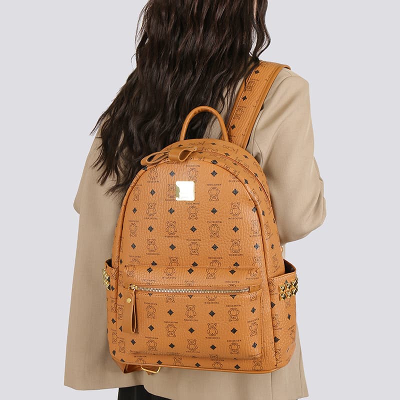 Mochila feminina grande capacidade moda lazer ao ar livre saco de viagem couro macio Commuter mochila estudante universi