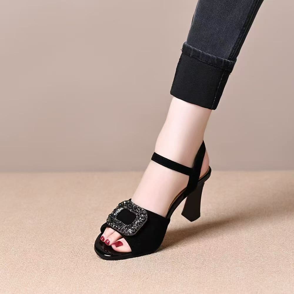 Strass fivela quadrada fivela plana cinta sandálias de salto alto feminino 2026 verão novo estilo salto grosso elegante