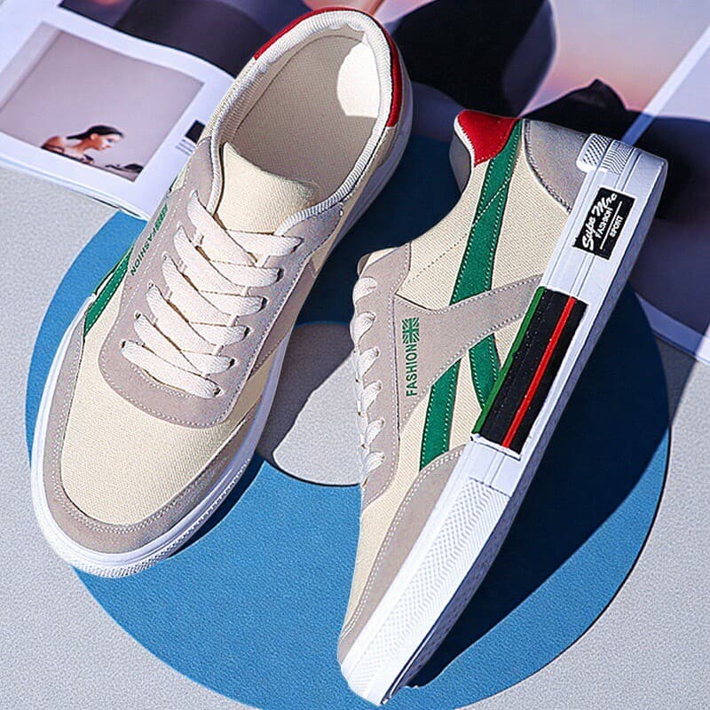 Sapatos de lona sapatos masculinos 2025 verão respirável novos tênis de cano baixo All-Match na moda estudante sapatos e