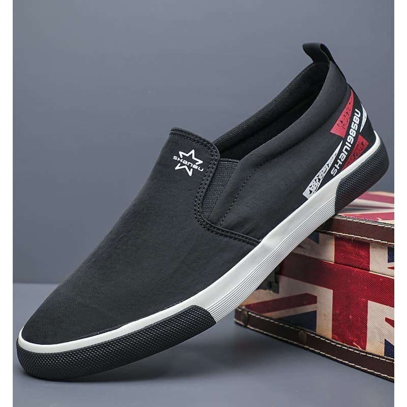 Sapatos masculinos de lona piscante 2026 novo estilo sapatos preguiçosos de um Pedal desodorante velho pequim sapatos de