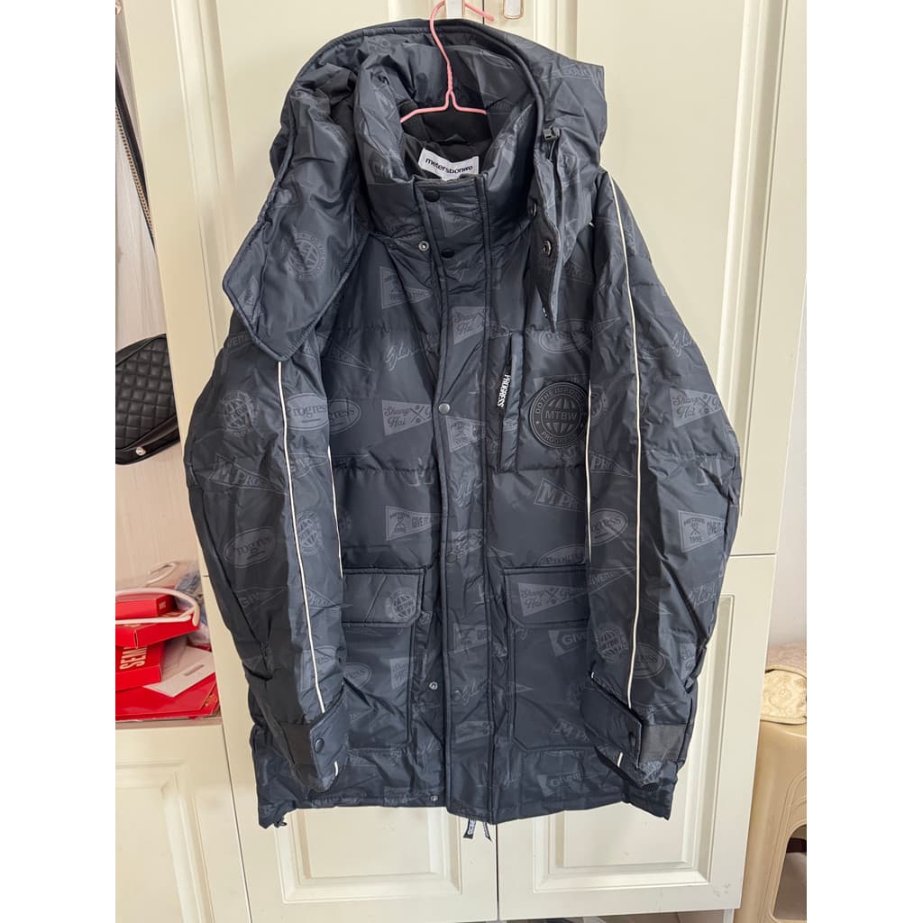 Produtos domésticos Metes Down Jacket Masculino Textura Escura Jacquard Jaqueta de comprimento médio com capuz removível