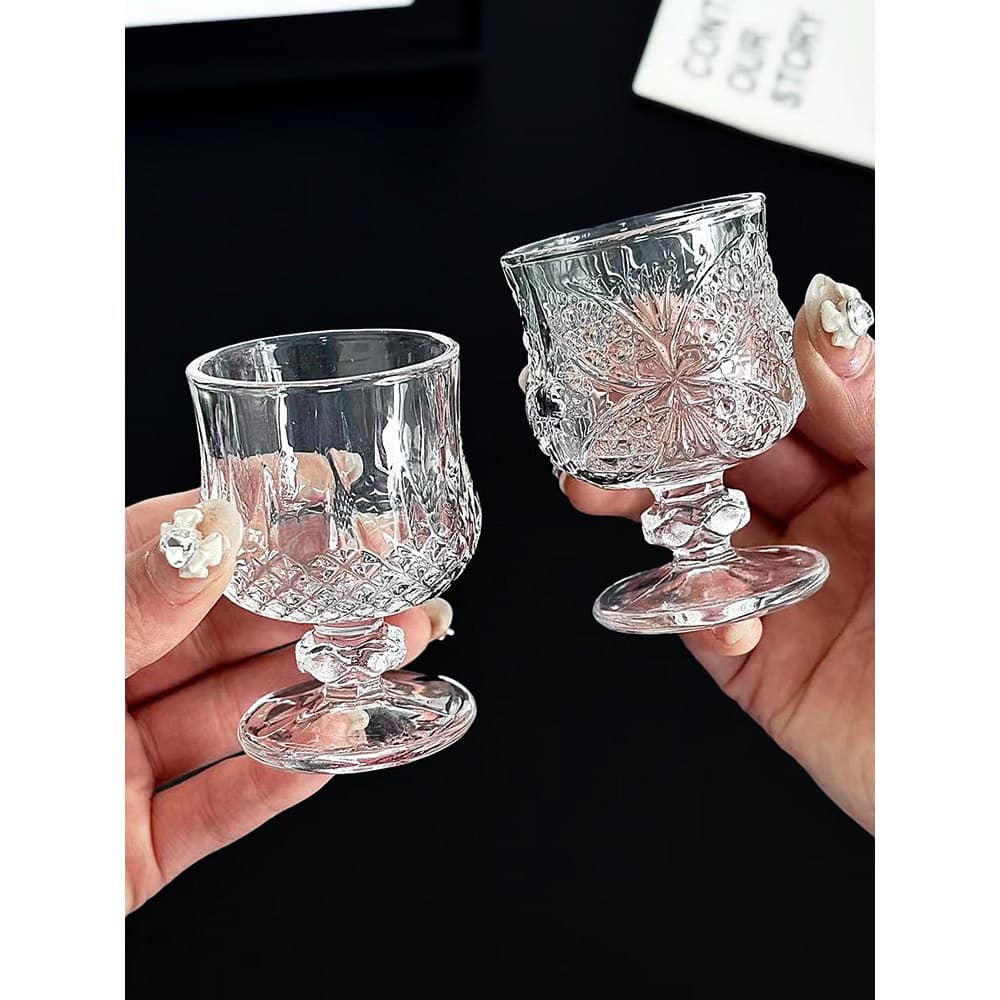 Criativo Retro gravado vidro Mini frutas copo de vinho requintado taça de alto valor pequeno copo de vinho um copo Sip