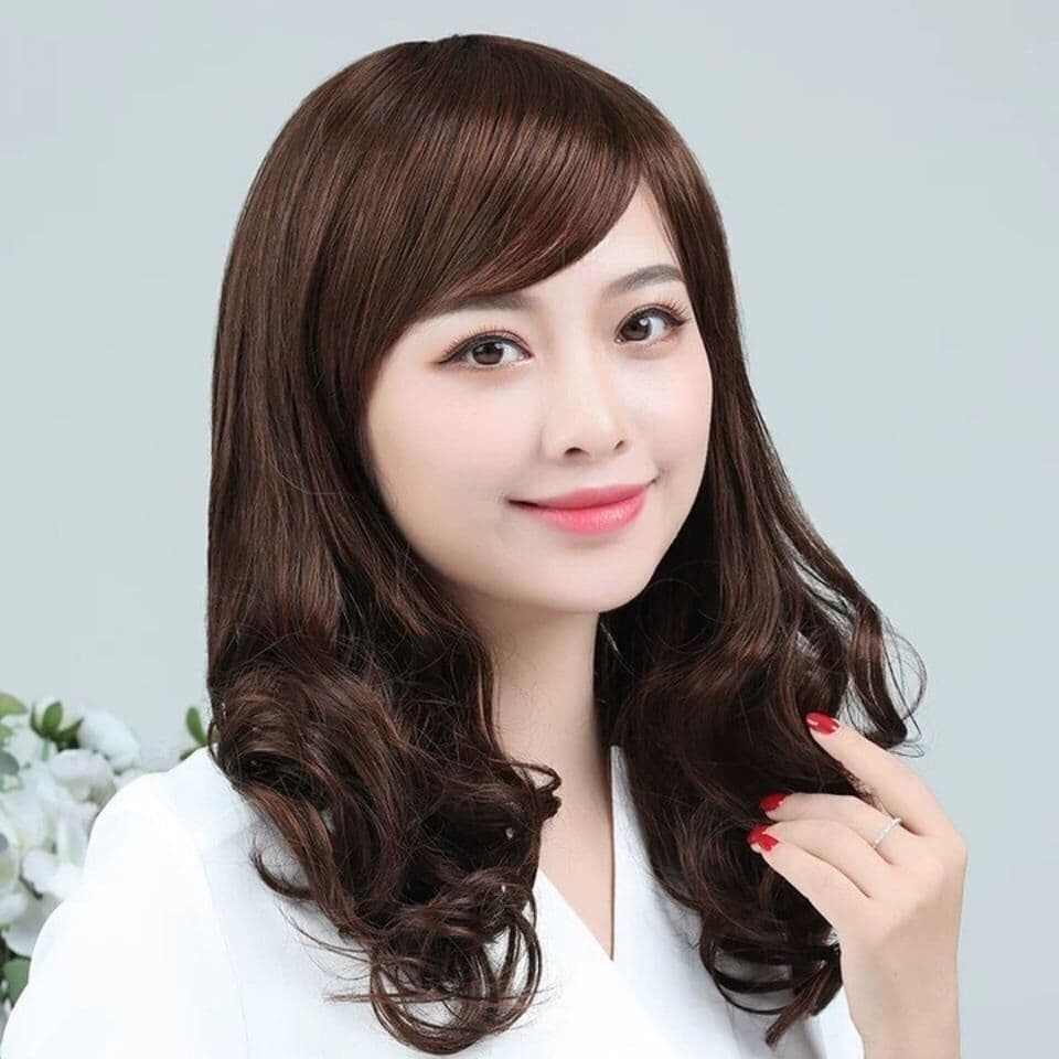 Peruca feminina médio longo cabelo encaracolado completo chapelaria peruca realista Natural chapelaria estilo mãe capa d