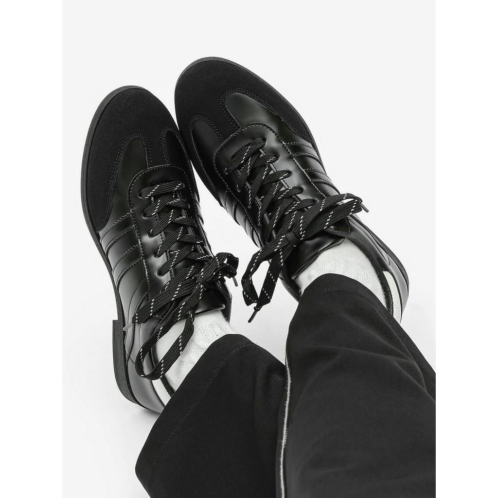 Homens sapatos de treinamento alemão preto tênis novo estilo sapatos de boxe plana leve Casual Forrest Gump sapatos Retr