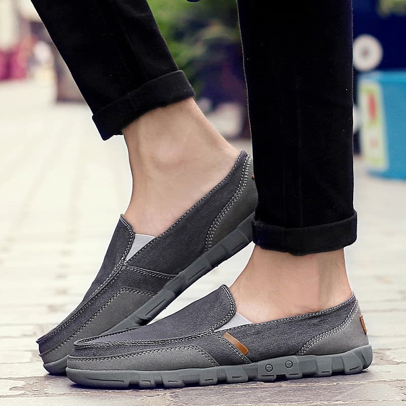 Sapatos de lona masculinos Plus Size 48 verão desodorante deslizamento-On velho pequim sapatos de pano 47 pés largos e g