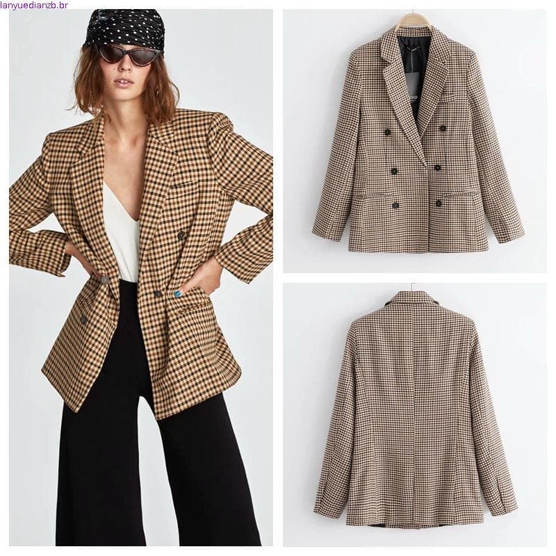 Blazer Feminino Vintage HW de Manga Longa com Lapela e Abotoamento Duplo em Xadrez