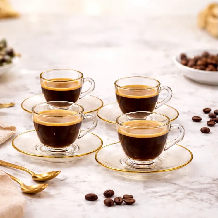 Xícara de café e chá jogo 4 peças com 4 pires Clássica Borda Dourada Elegante 90ml