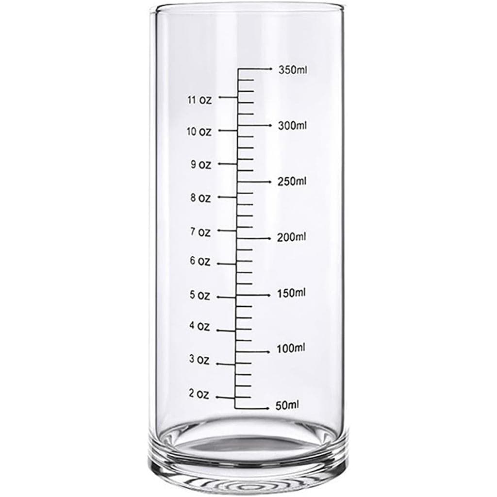 Copo graduado com resistência a altas e baixas temperaturas, para medição e para beber leite no café da manhã.