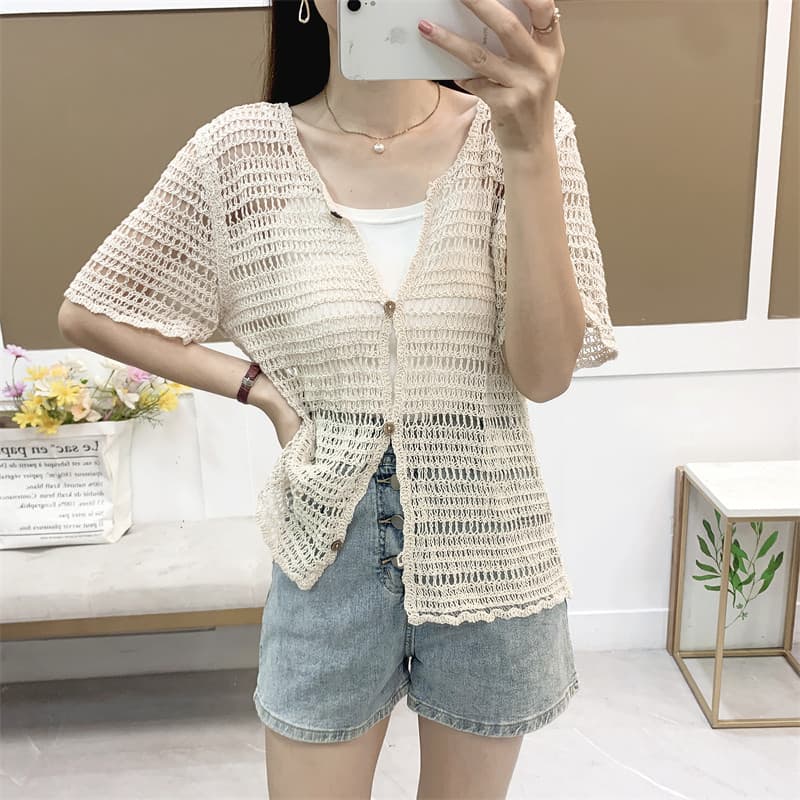 2025 verão novo estilo oco com decote em V malha Cardigan feminino de manga curta fino pequeno elegante curto topo