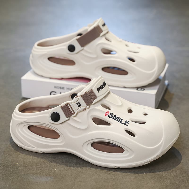 Buraco sapatos estilo masculino verão ao ar livre usar antiderrapante sola macia aumentado Toe-coberto chinelos adolesce