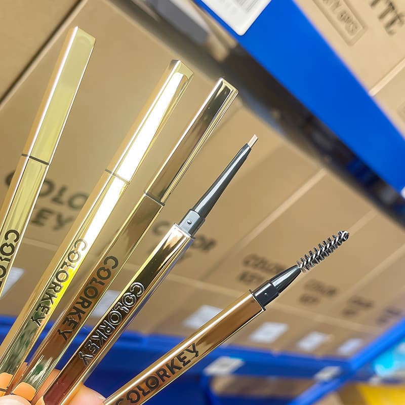 O lápis de sobrancelha dourado Colorkey Ano da Serpente é duradouro, proporciona um forte efeito tridimensional e não bo