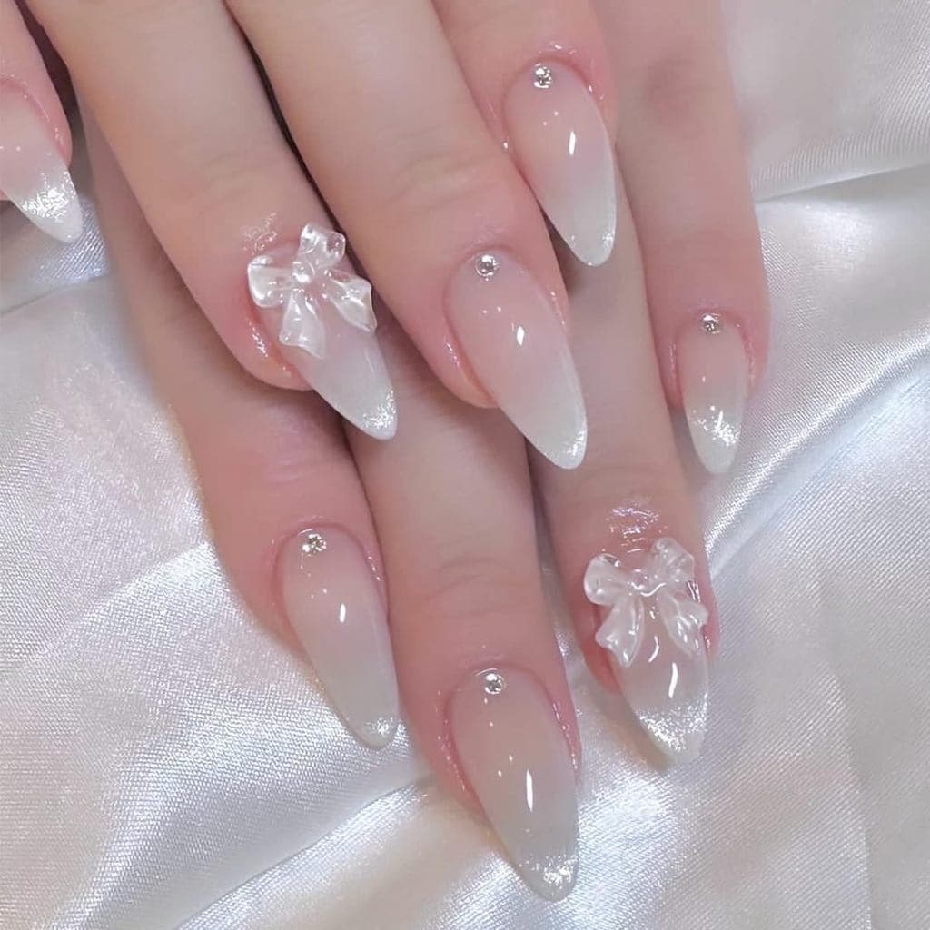 Unhas Postiças Médias em Formato Amêndoa com Efeito Ombré e Laços 3D - Colagem por Adesão, Cobertura Total Brilhante par