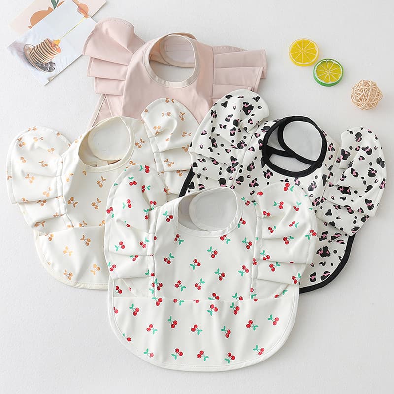 Ins versão coreana PU babador à prova d'água bebê Saliva bolso refeição bolso asas de anjo tipo crianças adicionadas com