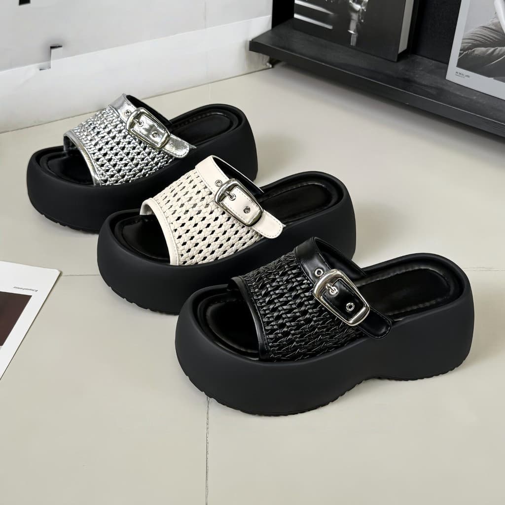 Tecido oco de sola grossa Flip-Flops feminino exterior Wear All-Match aumentado sandálias de moda chinelos verão Retro o