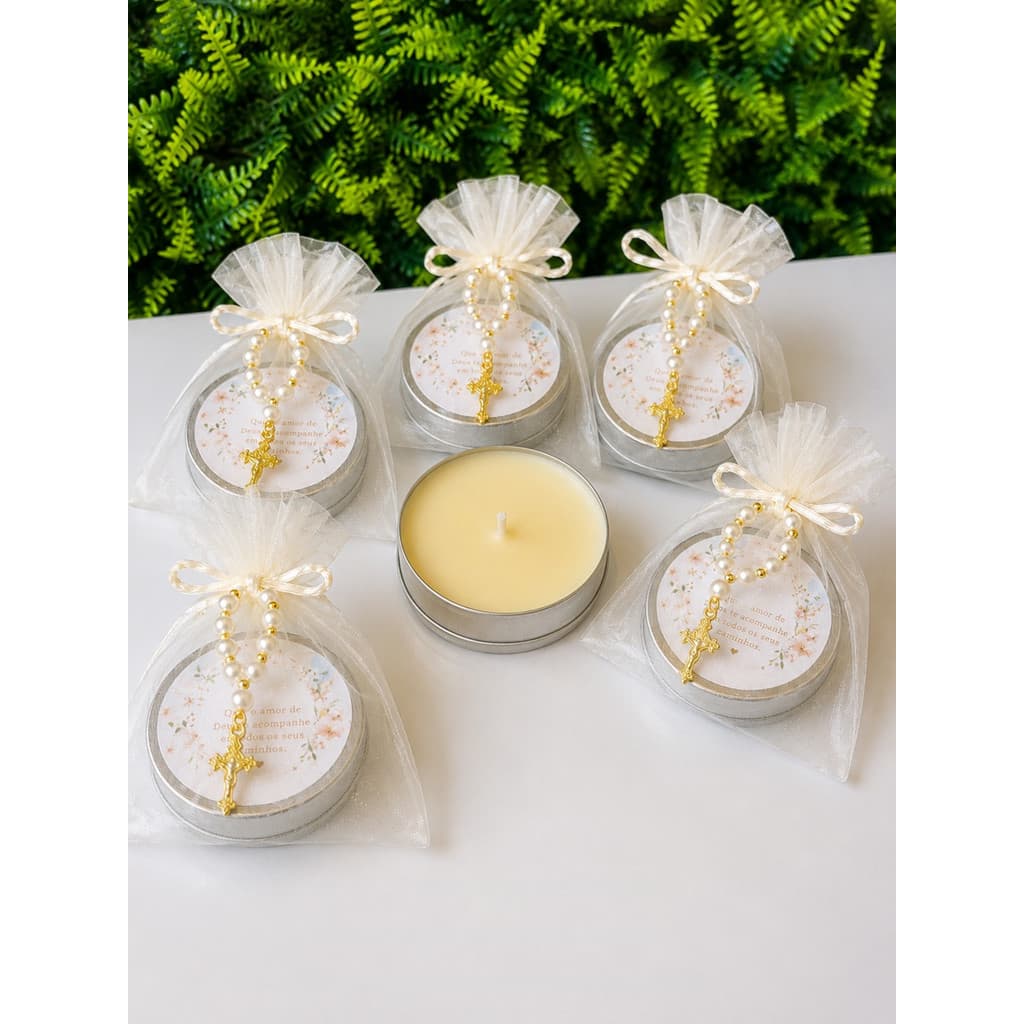 Kit 10 Velas Aromáticas para Batizado | Lembrancinha Luxo Personalizada | Cera de Coco | Mini Terço | Organza | Batismo