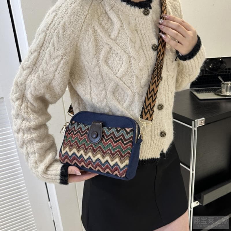 Yunnnan estilo étnico arte estudante bolsa de lona Commuter feminino nicho verão com saia Sanya viagem pequena mochila