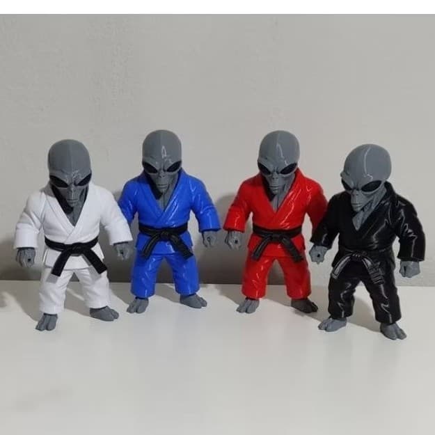 ET EXTRATERRESTRE LUTADOR JIU-JITSU FAIXA PRETA ENFEITE MESA BANCADA LOJA EMPRESA IMPRESSÃO 3D ALTA QUALIDADE