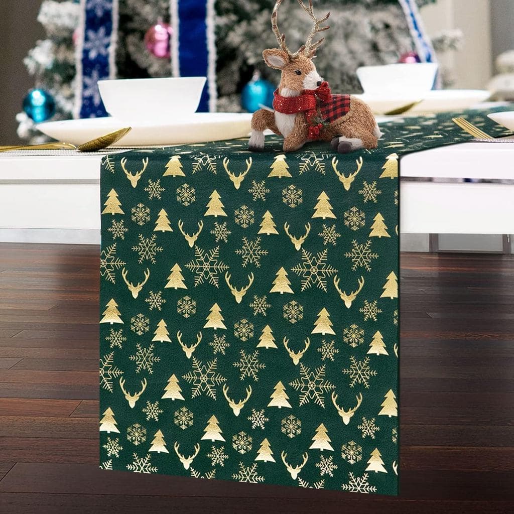 Caminho de Mesa de Natal 102 Polegadas em Veludo Luxuoso Verde com Renas, Árvore e Flocos de Neve, Caminho de Mesa Retan