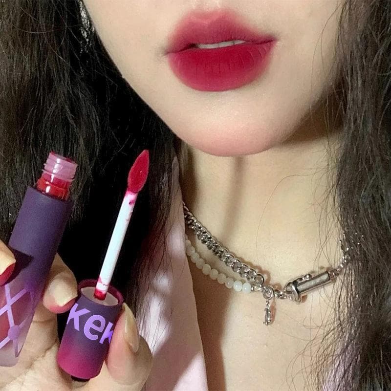 Irmã de arrasto de alto perfil!Caleidoscópio pombo sangue vermelho lábio esmalte fosco não-desbotamento alto valor femin